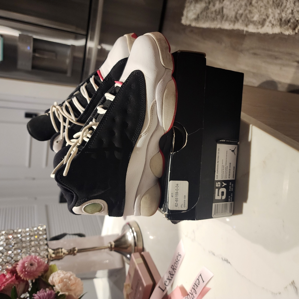 Jordan 11 Black White Pink